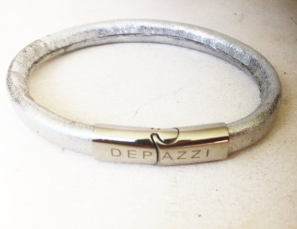 Men's silver foil cowhide bracelet with Depazzi catch