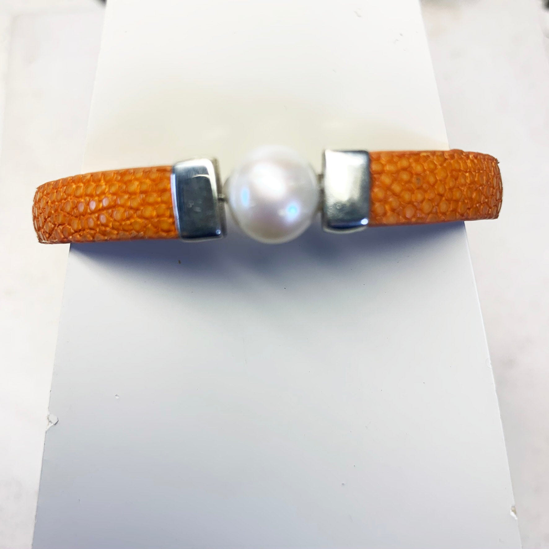 Stingray and pearl bracelet